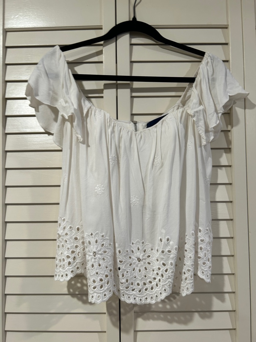 Blue Rain White Eyelet Crop Top XS